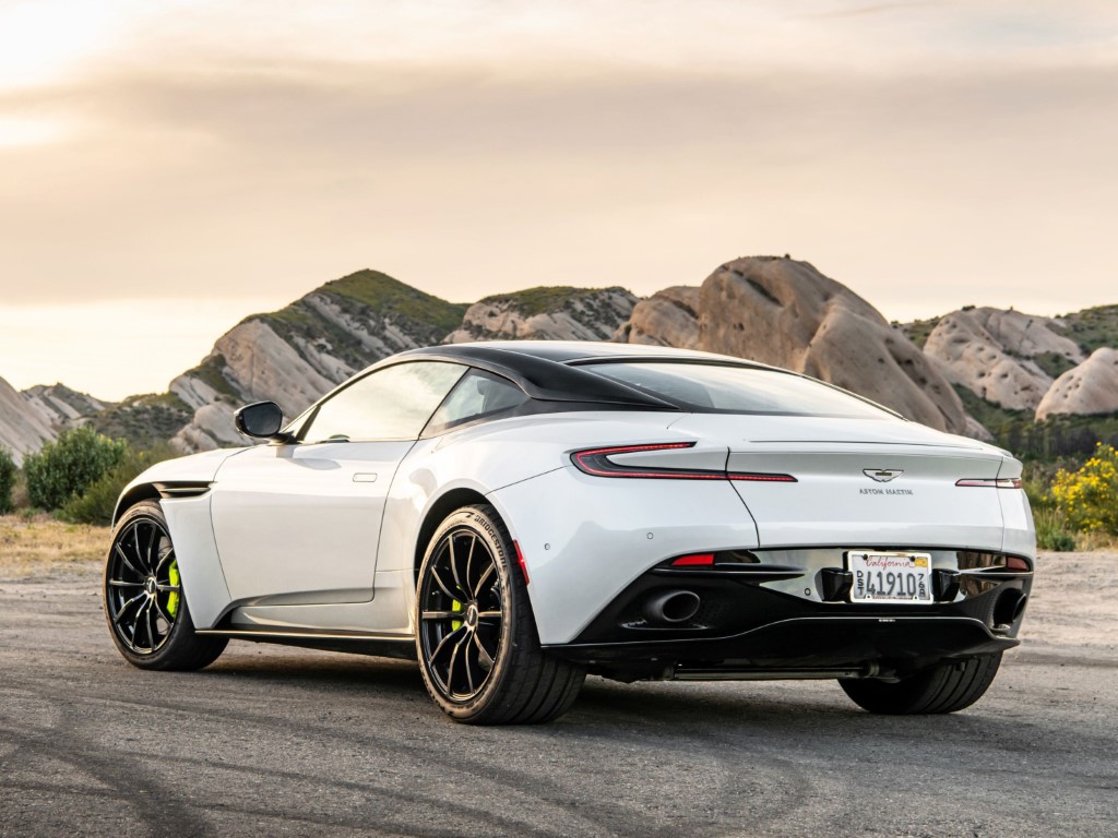 Aston Martin DB11 V12 AMR (Automatic)